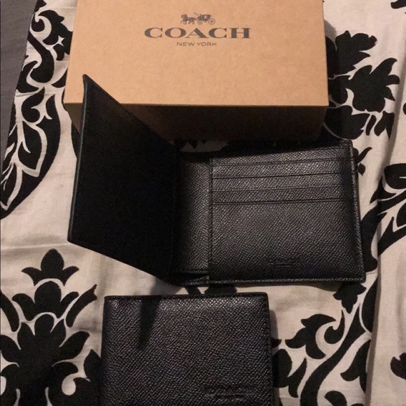 Coach Wallet(men) - Picture 3 of 7
